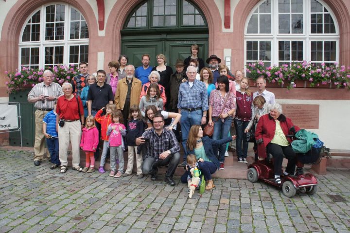 zum Gruppenfoto