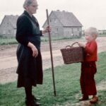 Oma Bibiana mit Andreas 1958 in Worms